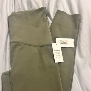 NWT Large Spanx Booty Boost Leggings
